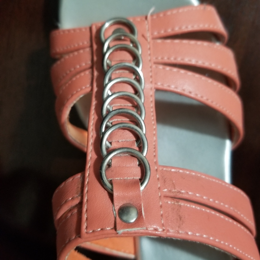 Shoe - Picture 3 of 3